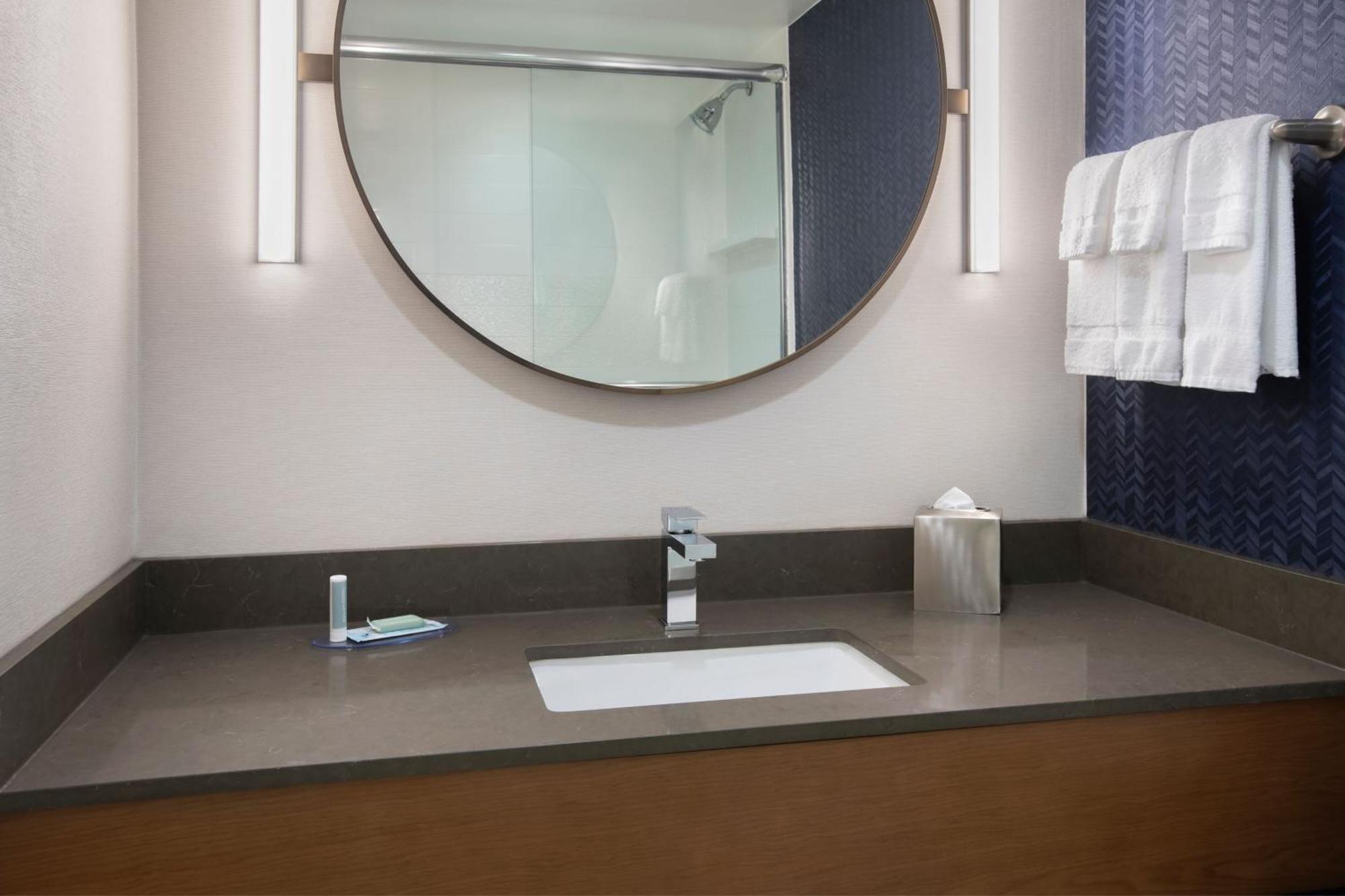 Fairfield By Marriott Rochester Henrietta/University Area Extérieur photo
