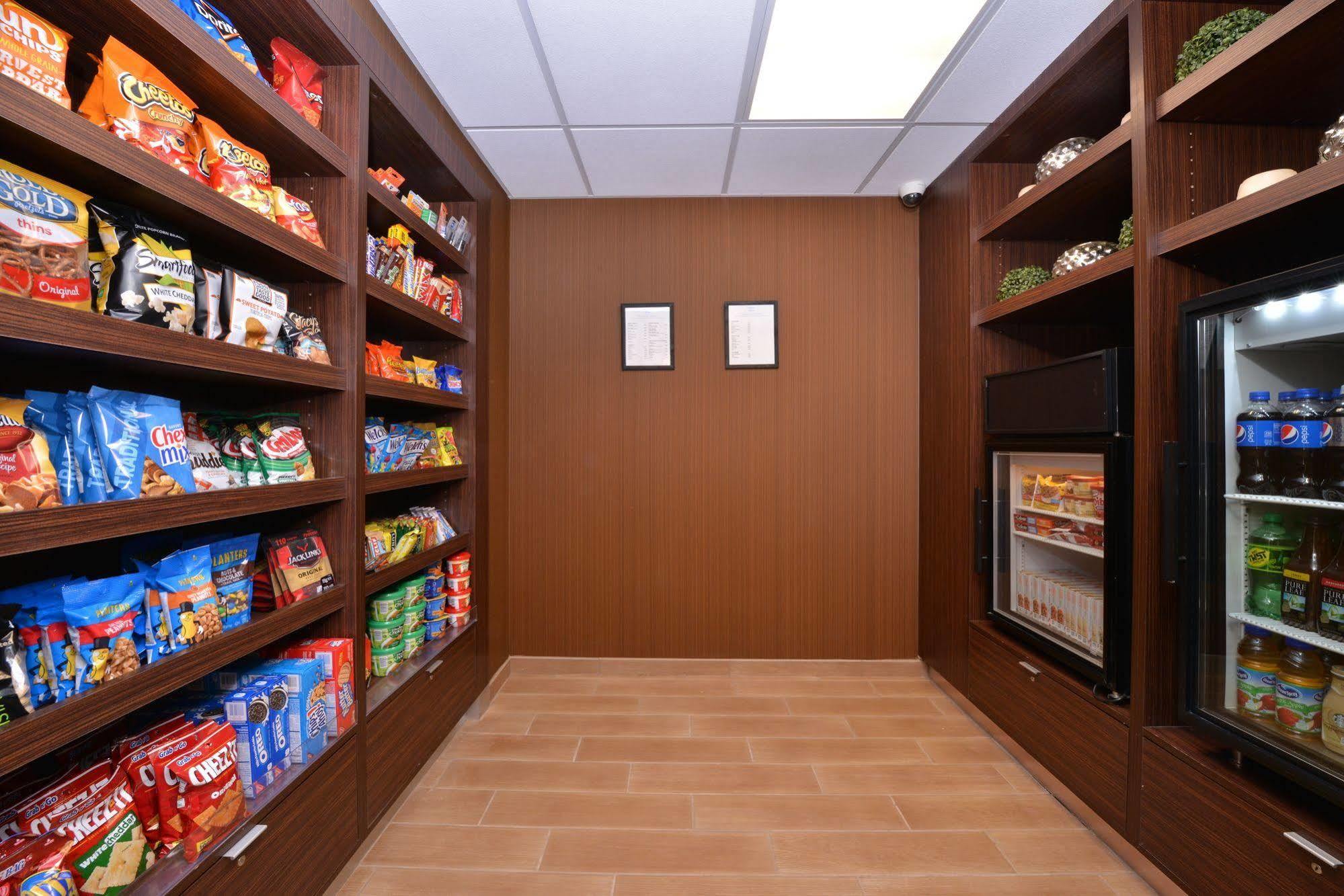 Fairfield By Marriott Rochester Henrietta/University Area Extérieur photo